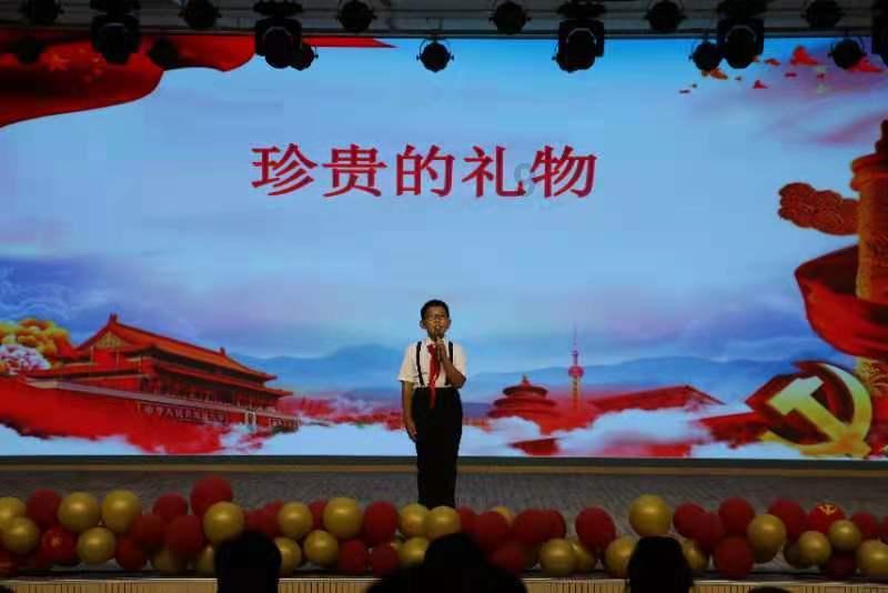 逃出上锁的现代房间8