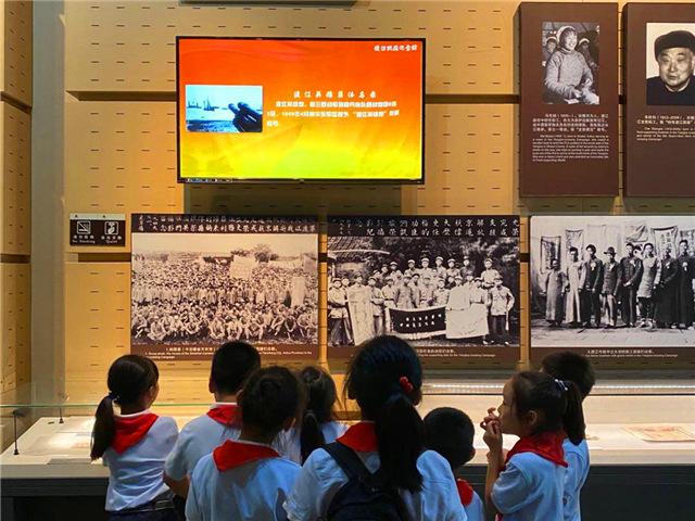 学籍在原来的学校能回去读书吗？游戏画面